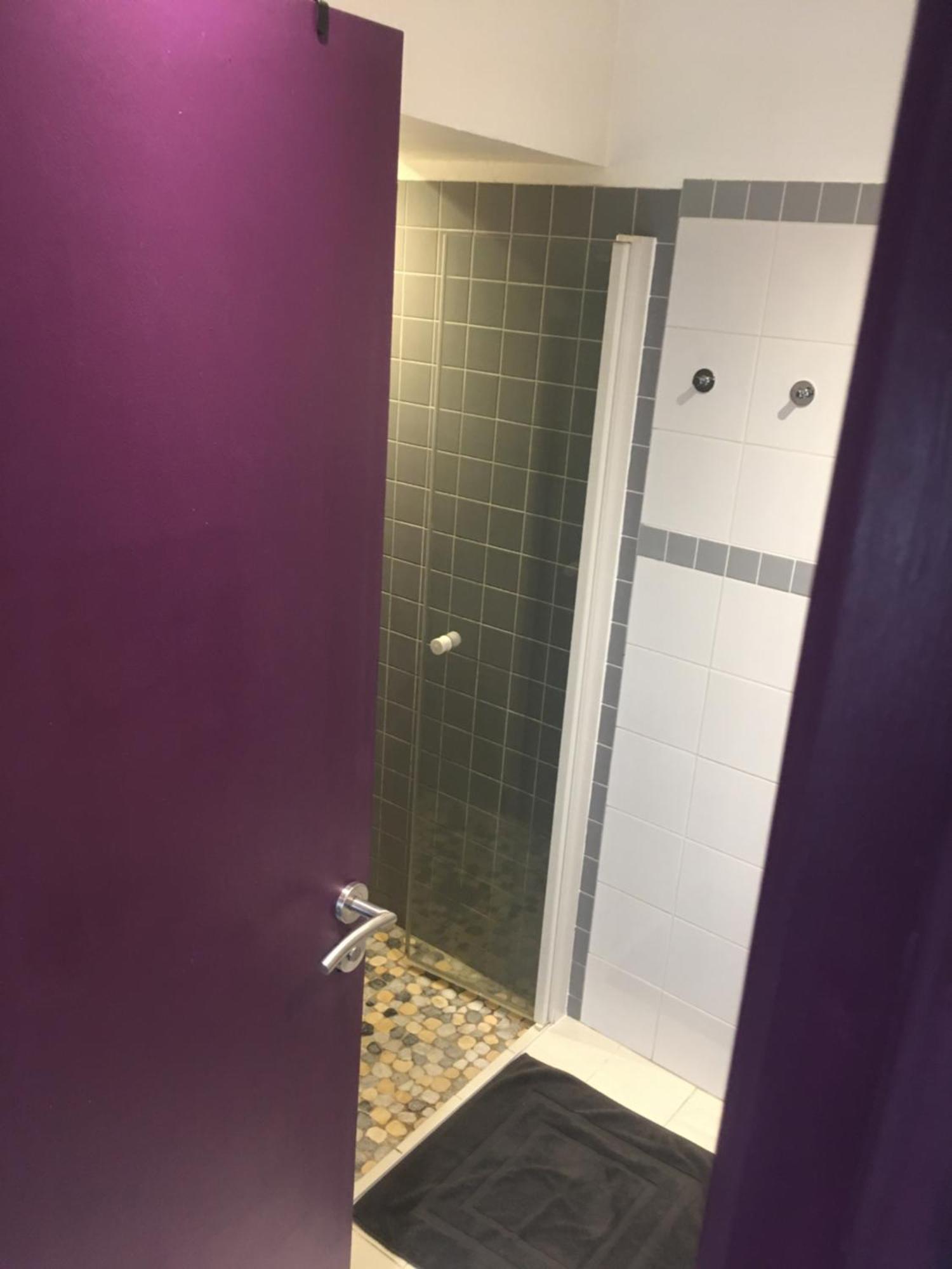 La Tour De Flandre Apartment Rousseloy Room photo
